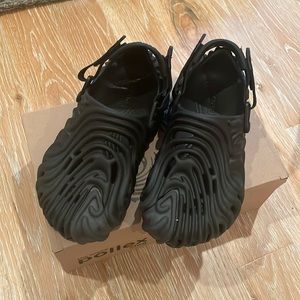 Salehe Bembury Black Croc